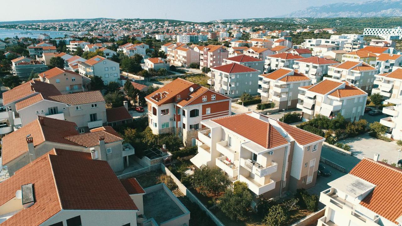 Apartment Dream Novalja Exterior foto